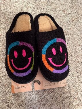 Black Fuzzy Smiley Slippers